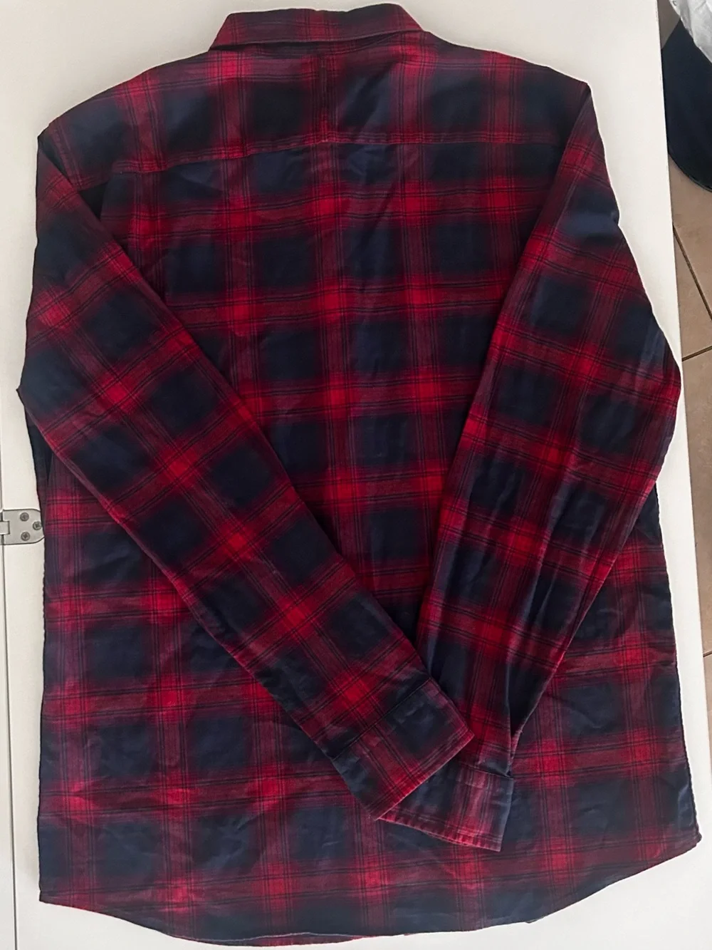 Banana Republic Men’s Slim Fit Luxe Flannel Shirt Red & Navy Size Large